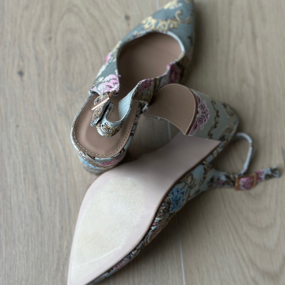 Shoe dazzle Multi-Color Pumps - Picture 6 of 10